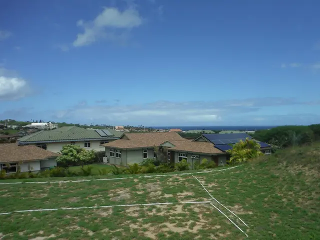 Listing Image for 15 E Kapueone Pl 4 of 8