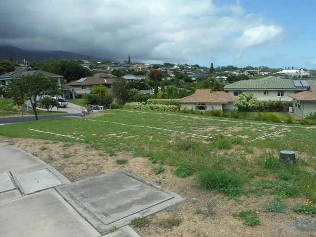 Listing Image for 15 E Kapueone Pl 5 of 8