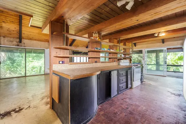 Listing Image for 810 Nahiku Rd 10 of 50