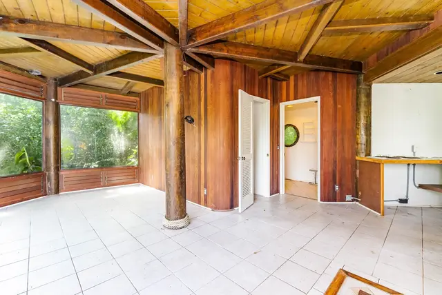 Listing Image for 810 Nahiku Rd 21 of 50