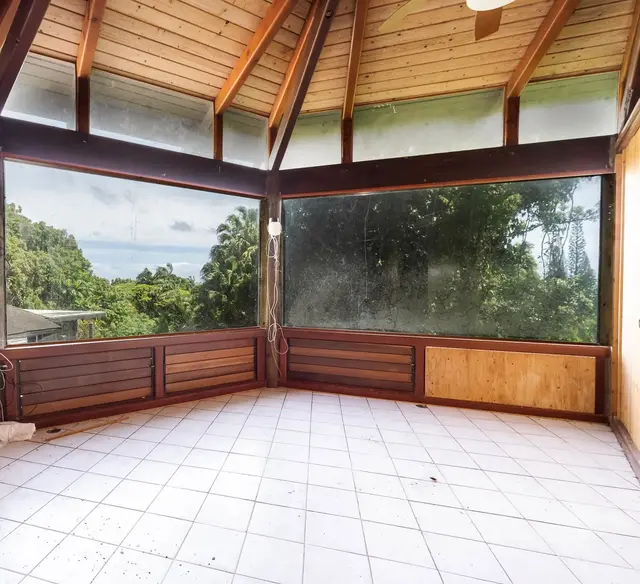 Listing Image for 810 Nahiku Rd 26 of 50