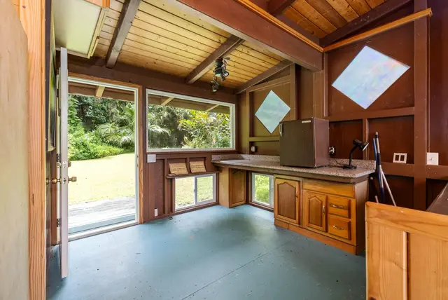 Listing Image for 810 Nahiku Rd 31 of 50
