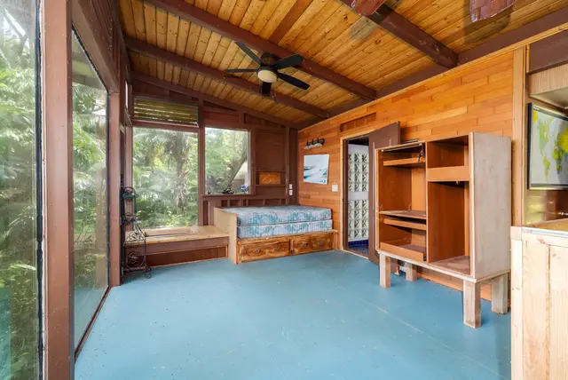 Listing Image for 810 Nahiku Rd 32 of 50
