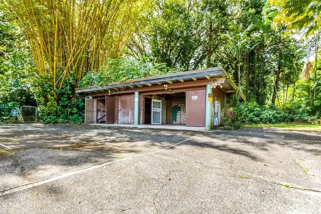 Listing Image for 810 Nahiku Rd 46 of 50