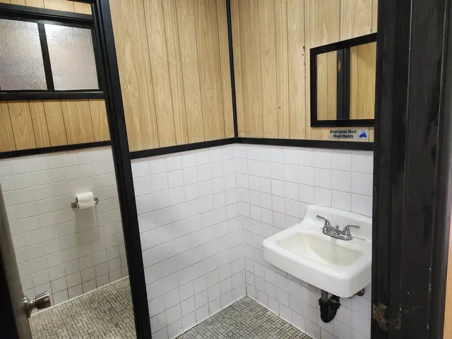 Listing Image for 1440 Lower Main St 12 of 12