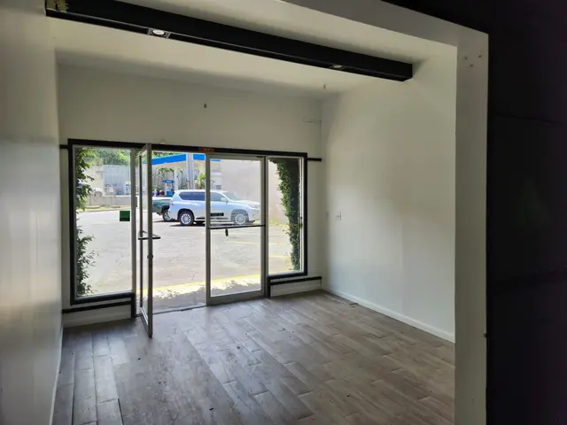 Listing Image for 1440 Lower Main St 2 of 12