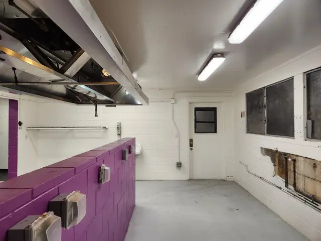 Listing Image for 1440 Lower Main St 7 of 12