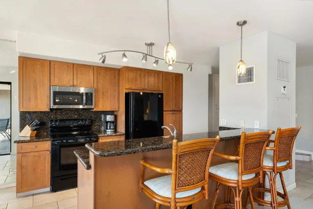 Listing Image for 50 Nohea Kai Dr 1-904 16 of 50