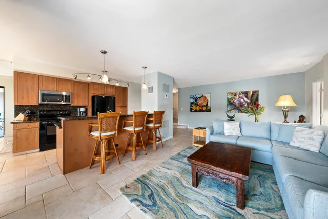 Listing Image for 50 Nohea Kai Dr 1-904 17 of 50