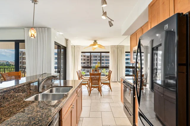 Listing Image for 50 Nohea Kai Dr 1-904 22 of 50