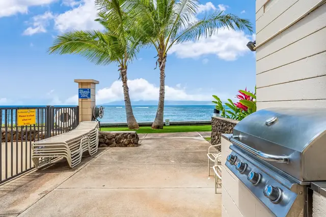 Listing Image for 4471 Lower Honoapi'ilani Rd 118 38 of 41