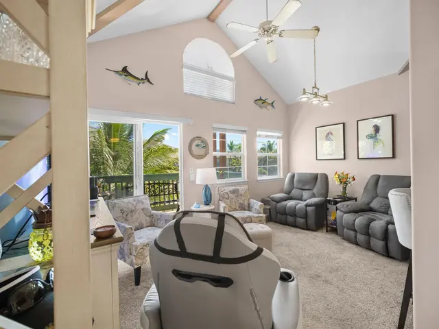 Listing Image for 55 Halili Ln 11e 3 of 36