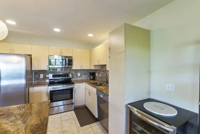Listing Image for 15 Kiohuohu Ln 24-5 15 of 34