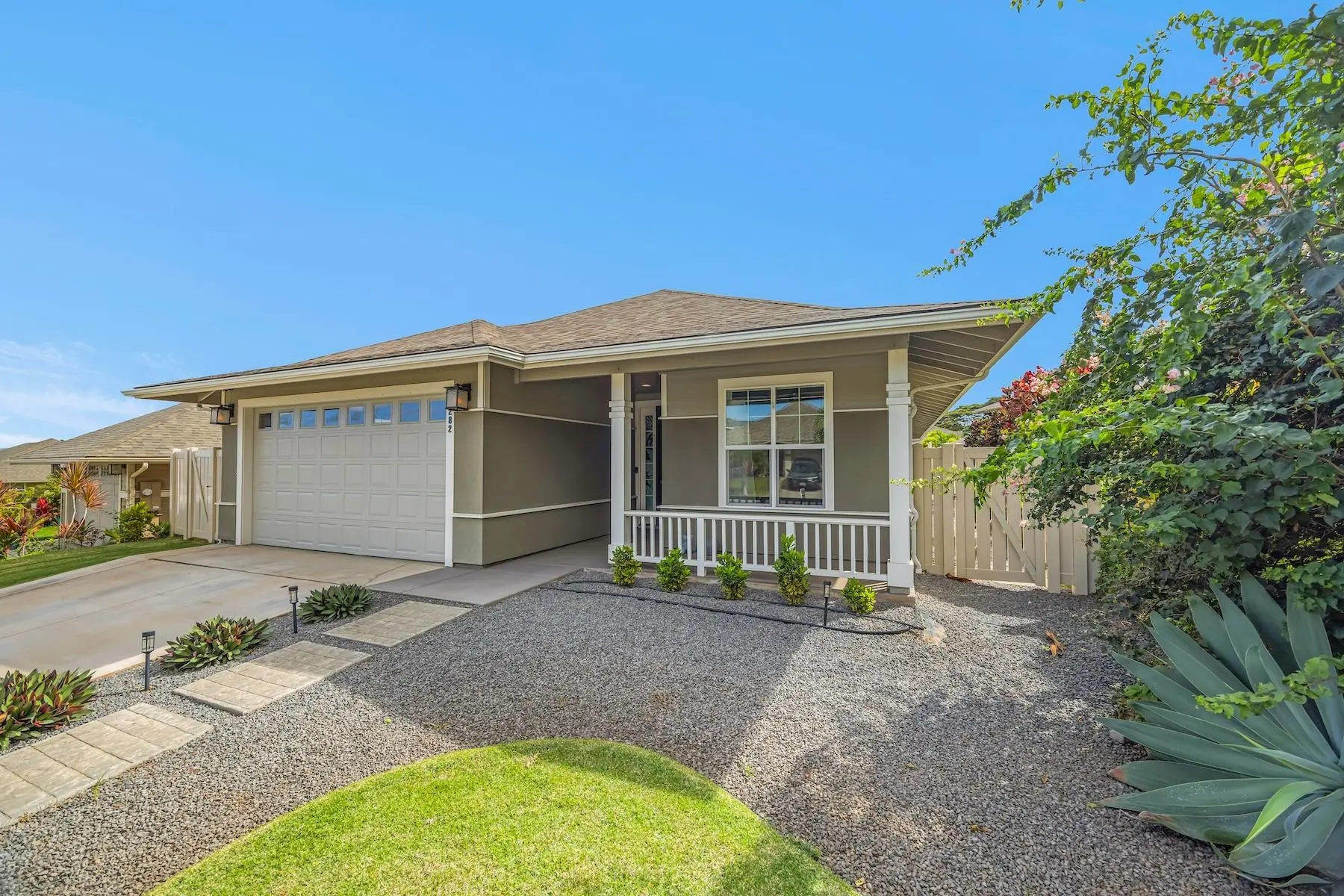 Photo of Listing #406615