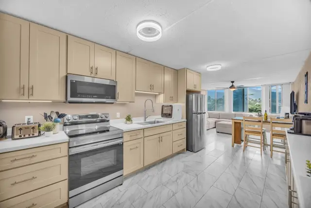 Listing Image for 111 Kahului Beach Rd D-402 3 of 27