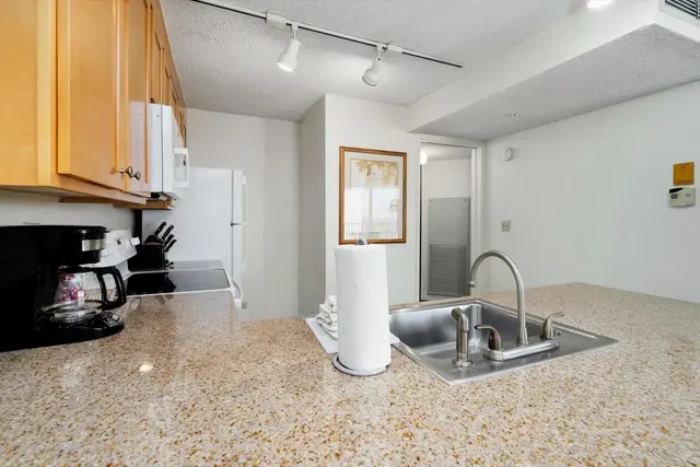 Listing Image for 3445 Lower Honoapiilani Rd 711 16 of 46