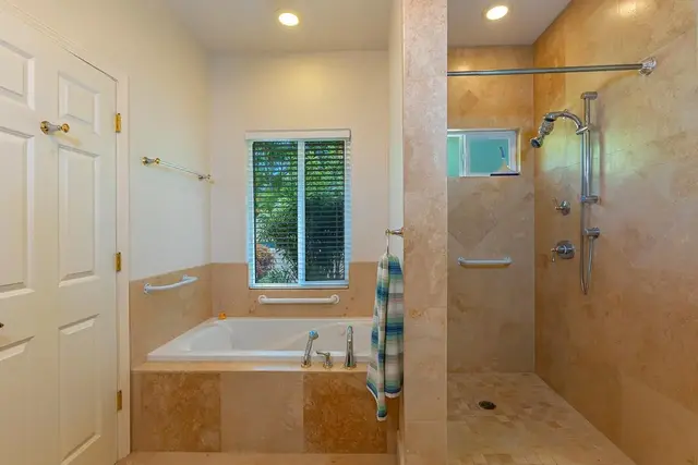 Listing Image for 109 Hokai Pl 39 of 50