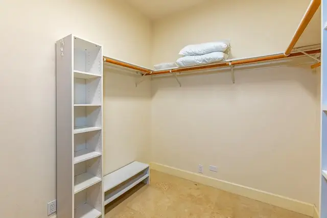 Listing Image for 109 Hokai Pl 40 of 50