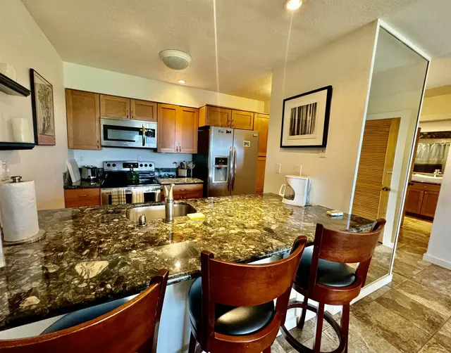 Listing Image for 50 Kepuhi Pl 121 6 of 21
