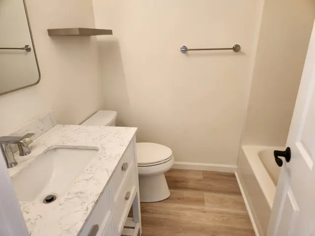 Listing Image for 270 Palanehe St 11 of 23