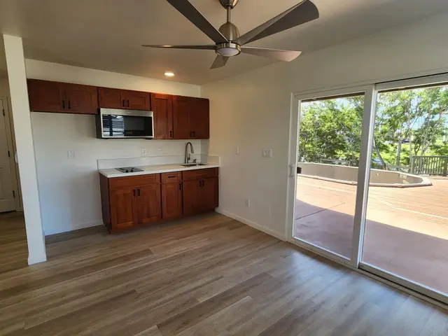 Listing Image for 270 Palanehe St 15 of 23