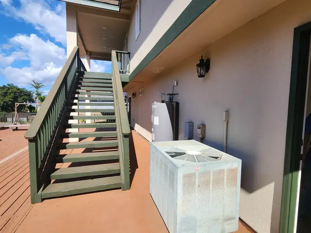 Listing Image for 270 Palanehe St 21 of 23