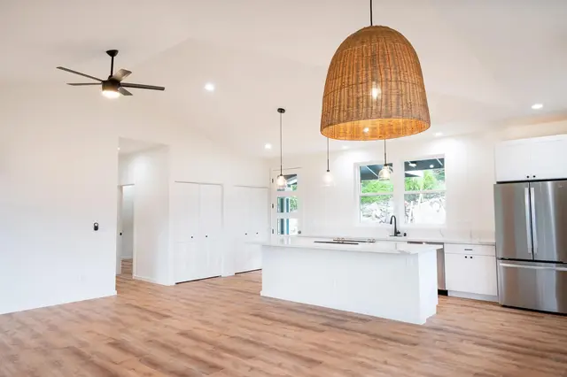 Listing Image for 205 River Rd 9 of 17