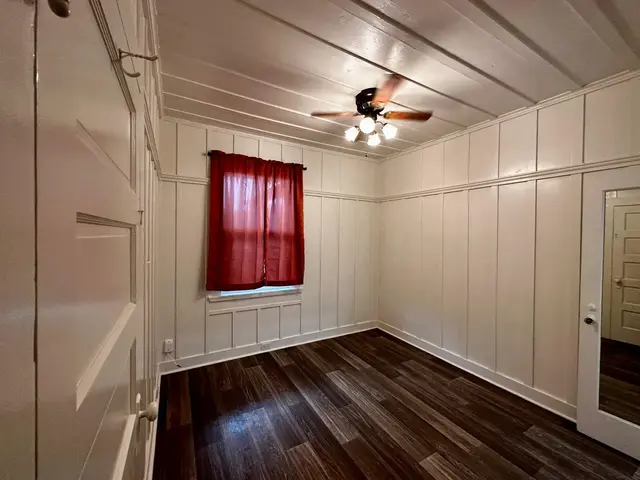 Listing Image for 1743 Mill St 14 of 29