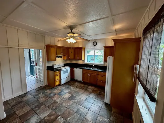 Listing Image for 1743 Mill St 22 of 29