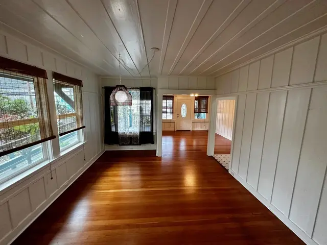Listing Image for 1743 Mill St 7 of 29