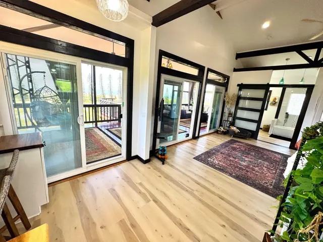 Listing Image for 38 Linohau Pl 457 16 of 23