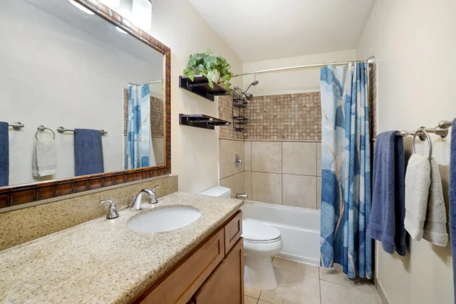 Listing Image for 125 Hiwalani Loop 11 of 50