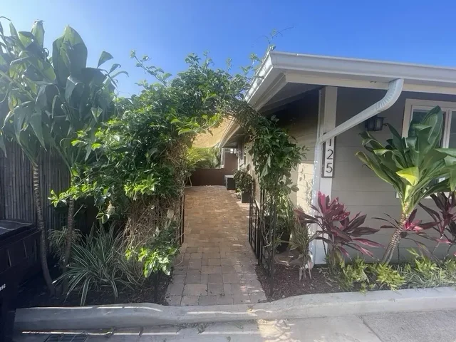 Listing Image for 125 Hiwalani Loop 19 of 50