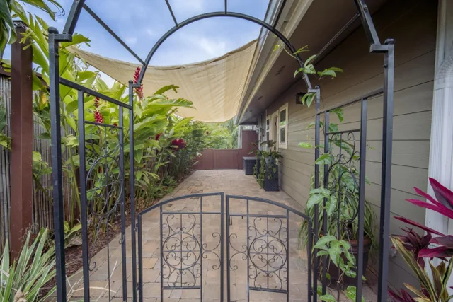 Listing Image for 125 Hiwalani Loop 20 of 50