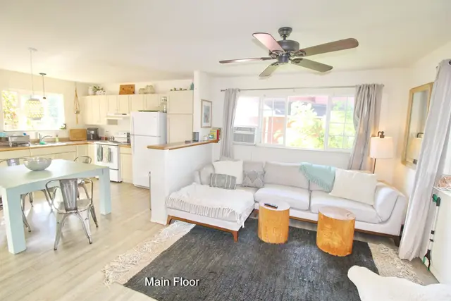 Listing Image for 138 Omaikai Pl 3 of 38