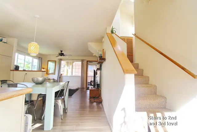 Listing Image for 138 Omaikai Pl 8 of 38
