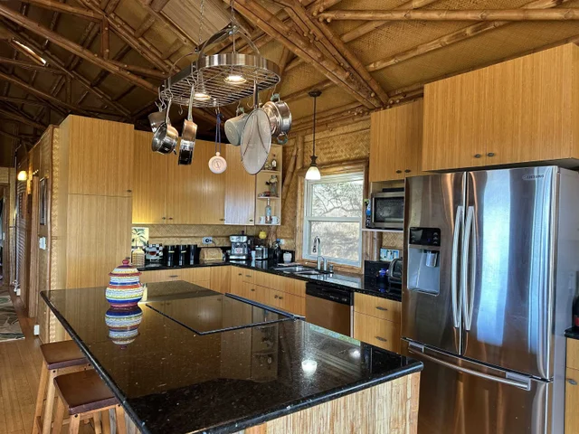 Listing Image for 206 Awawa Rd 13 of 29