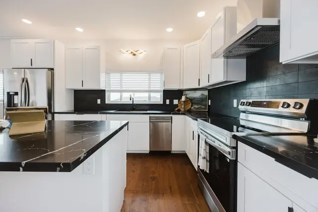 Listing Image for 101 Elepaio Pl A 10 of 43