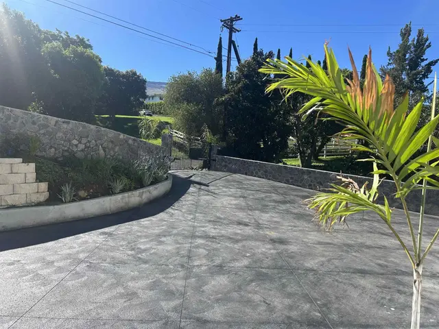 Listing Image for 101 Elepaio Pl A 41 of 43