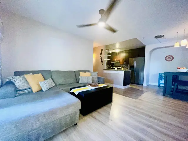 Listing Image for 140 Uwapo Rd 53-101 2 of 48