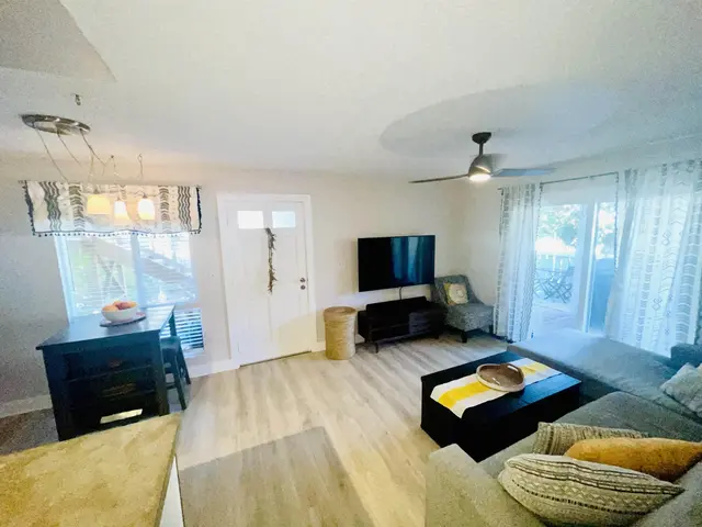 Listing Image for 140 Uwapo Rd 53-101 5 of 48