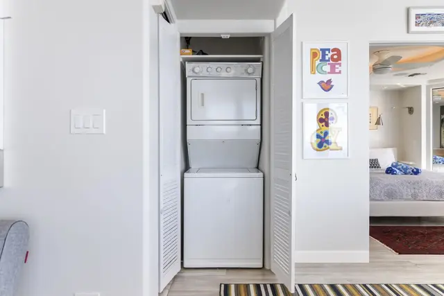 Listing Image for 50 Hauoli St 407 32 of 41