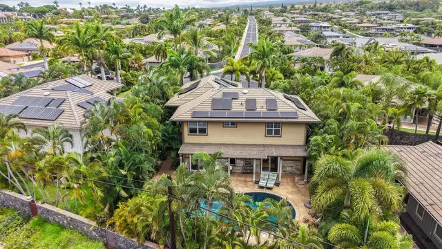 Listing Image for 18 Hoohale St 2 of 50