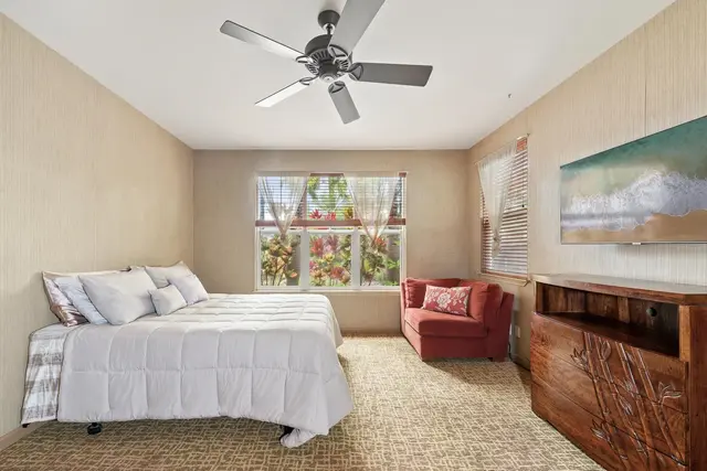 Listing Image for 18 Hoohale St 29 of 50