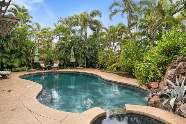 Listing Image for 18 Hoohale St 45 of 50