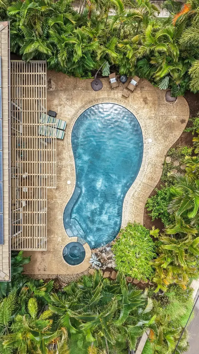 Listing Image for 18 Hoohale St 5 of 50