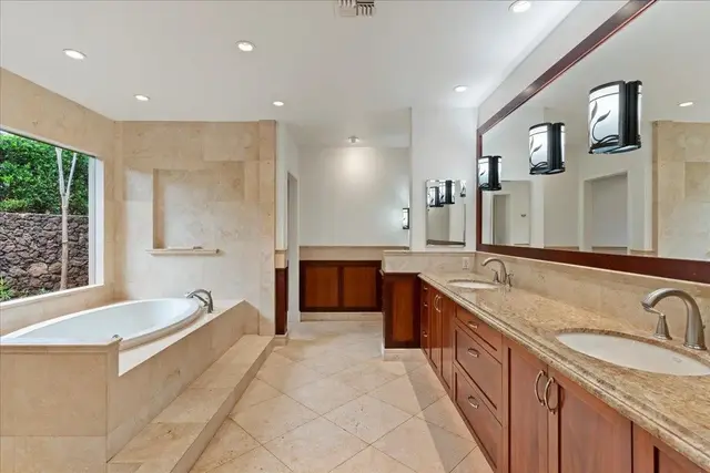 Listing Image for 35 Puu Hale St 11 of 38