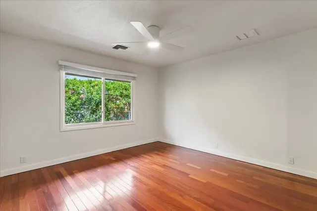 Listing Image for 35 Puu Hale St 26 of 38