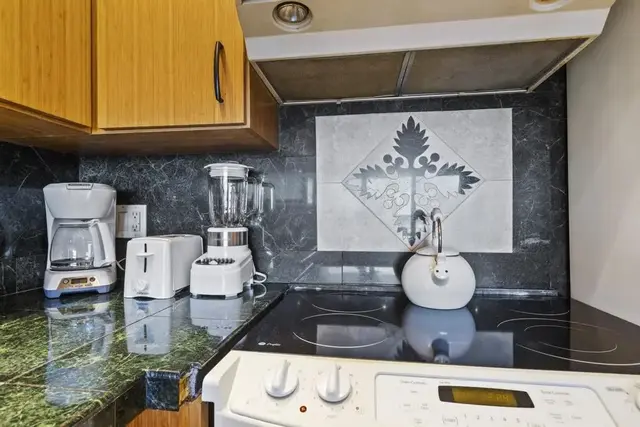 Listing Image for 3765 Lower Honoapiilani Rd 102 20 of 46