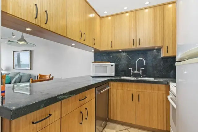 Listing Image for 3765 Lower Honoapiilani Rd 102 21 of 46